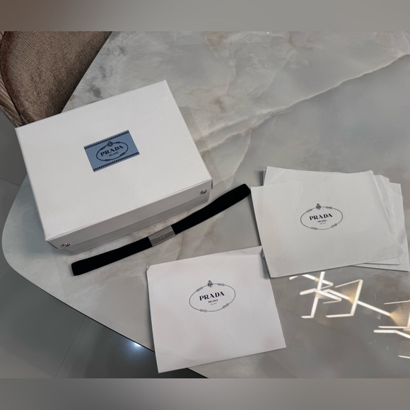 Prada Box, Prada Elastic Band - Picture 3 of 11